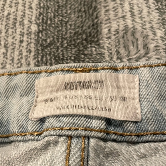 Jean shorts - Picture 3 of 4